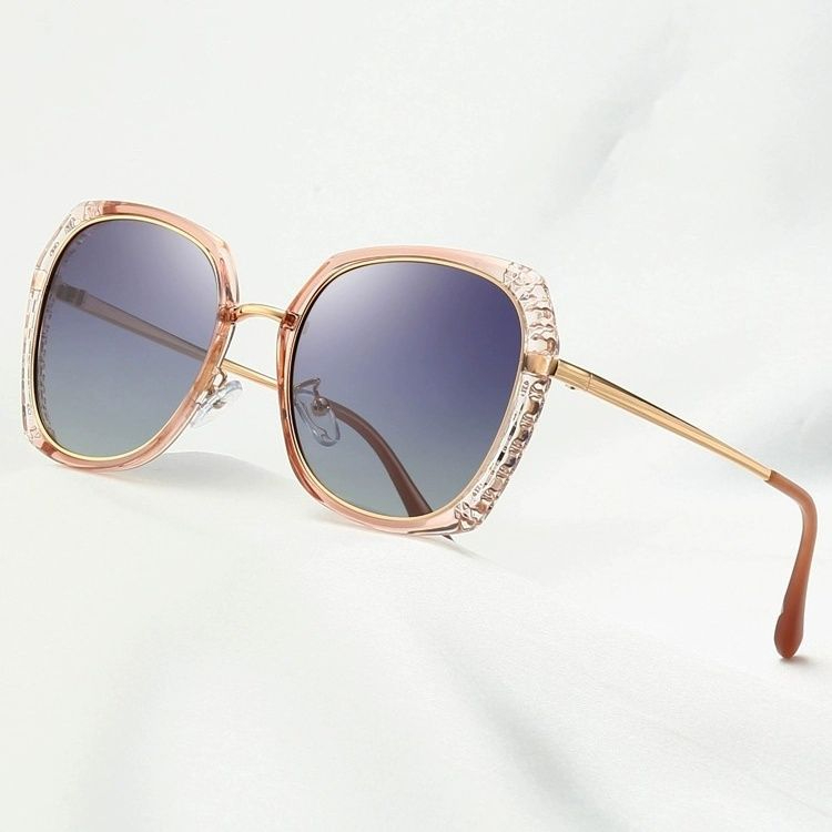 Sunglasses with the Box, S26 9 10